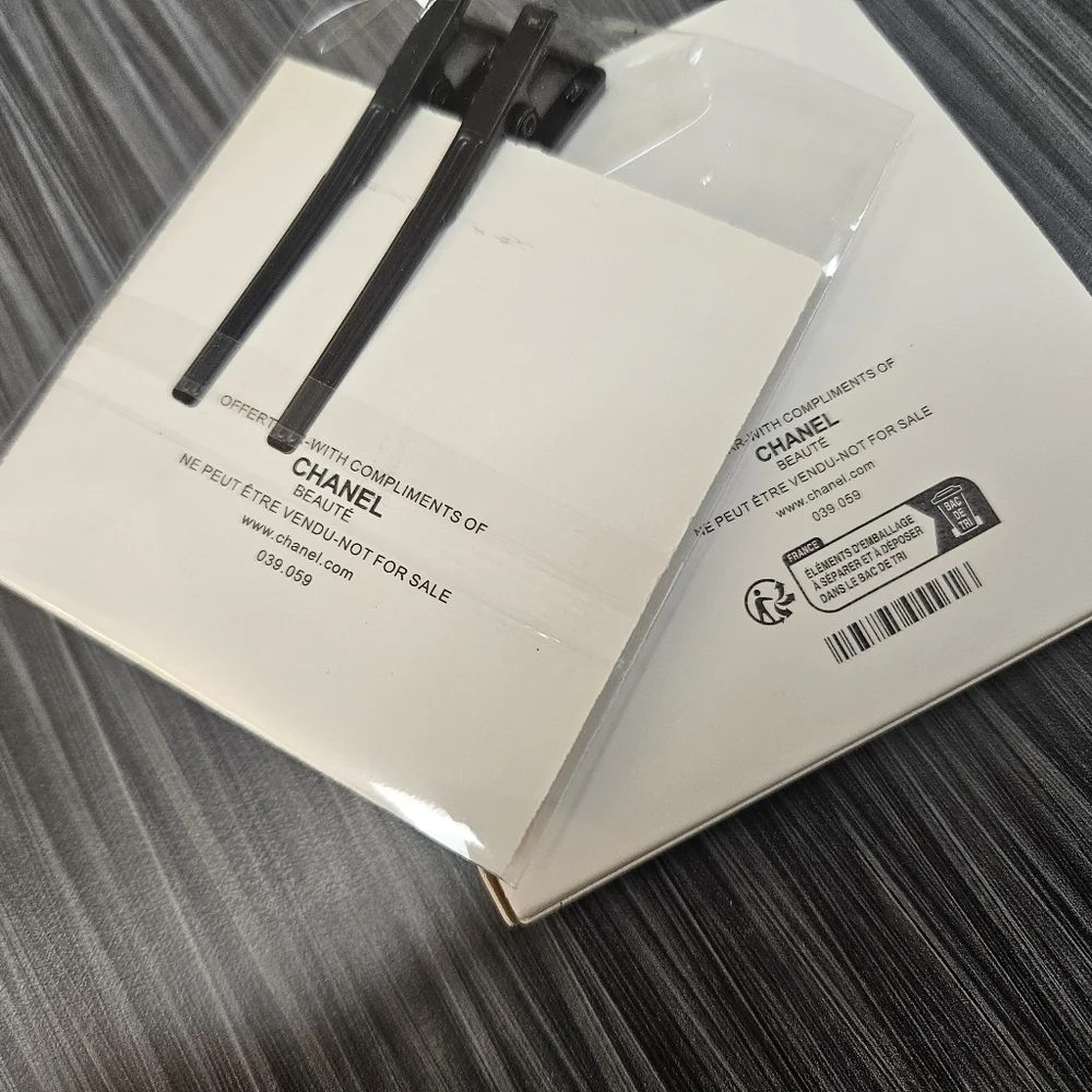 NIB Black Crystal Hair Clip Duo